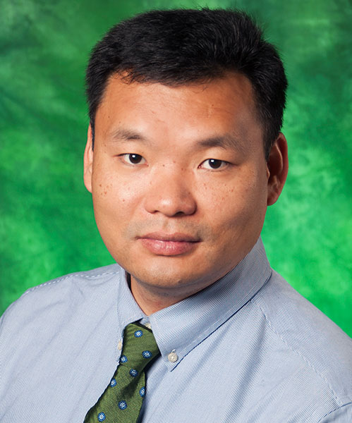 Tao Zhang headshot